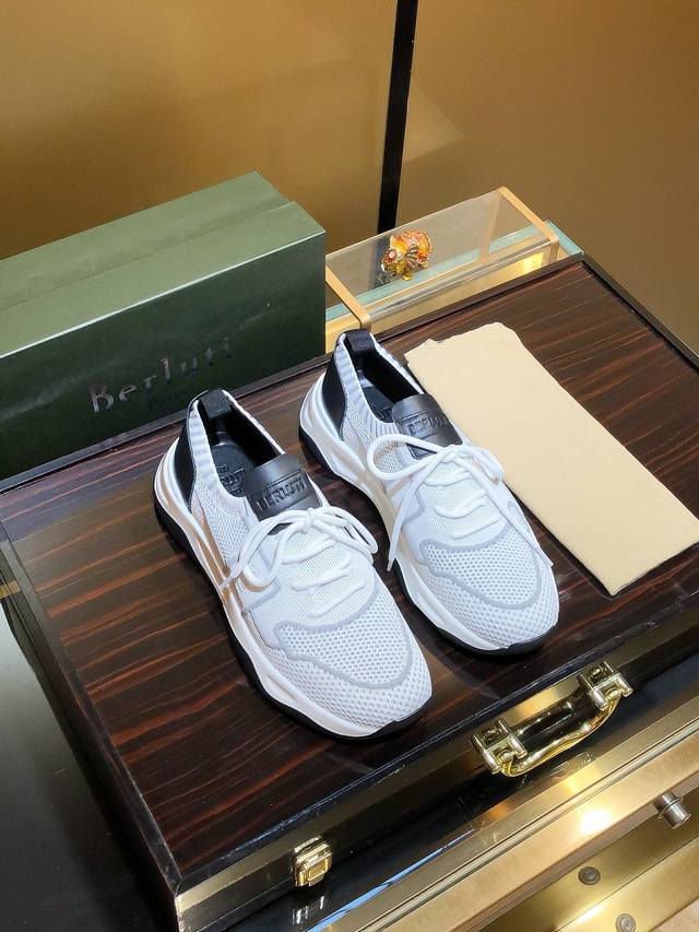 商品名称：Berluti 布鲁提 正规码数: 38-44 休闲鞋 商品材料：精选 飞织鞋面，柔软羊皮垫脚；原厂特供大底。